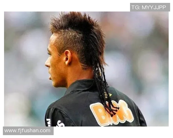 足球明星热衷的发型潮流解析与风格推荐探讨 足球明星热衷的发型潮流解析与风格推荐探讨