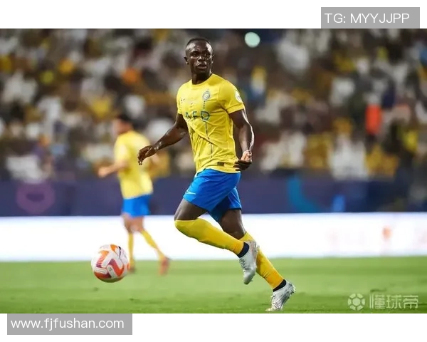 2023年全球足球明星年薪最新排名揭晓各大球员收入差距引发热议 2023年全球足球明星年薪最新排名揭晓各大球员收入差距引发热议