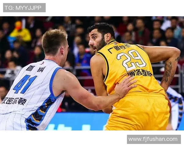 武汉网球队包夹战术解析与实战应用探讨