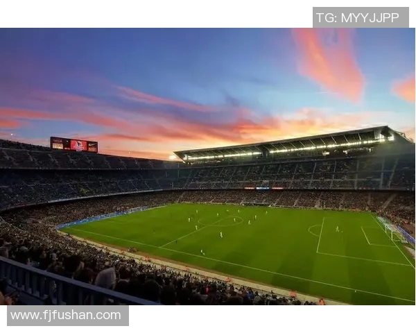 超级足球明星的魅力与成就全解析,带你领略绿茵场上的传奇人生 超级足球明星的魅力与成就全解析,带你领略绿茵场上的传奇人生