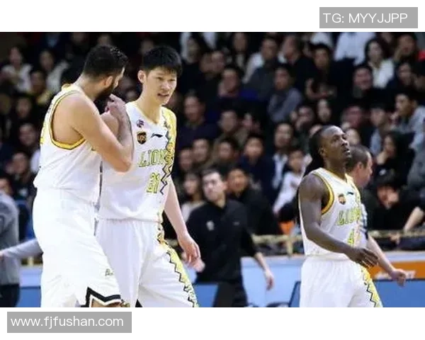 深圳羽毛球队以87分稳居冠军赛积分榜首位展现强劲实力 深圳羽毛球队以87分稳居冠军赛积分榜首位展现强劲实力