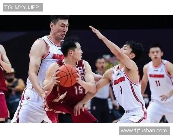 西安篮球队在杯赛积分榜中以95分稳居第一名展现强劲实力 西安篮球队在杯赛积分榜中以95分稳居第一名展现强劲实力